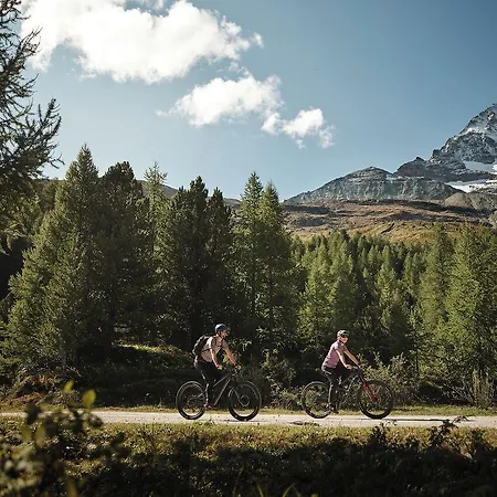 Baccara With Matterhorn View By Inspiring Places Zermatt